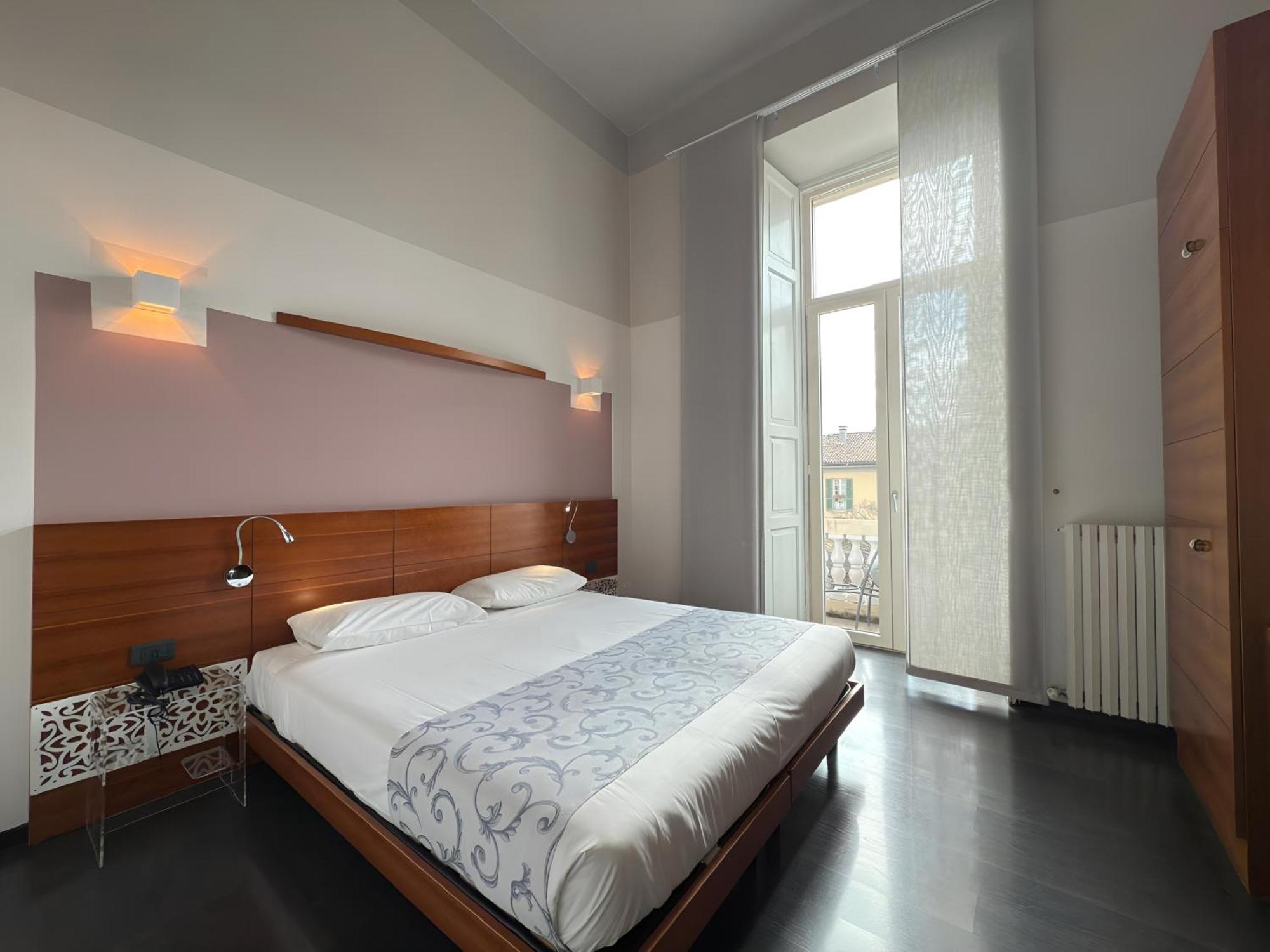 Hotel Europa Varese Exterior foto